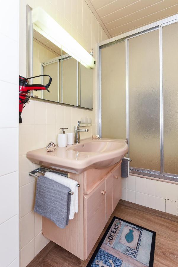 Ferienwohnungen Im Haus Ankerplatz エセンス エクステリア 写真
